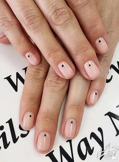 دیزاین ناخن مینیمال